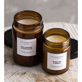 Mirisna svijeća Vila Hermanos Apothecary Red Saffron & Cedar Blue 150g