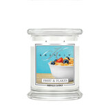Kringle Candle Fruit & Flakes mirisna svijeća srednje veličine 2 fitilja (411 g)