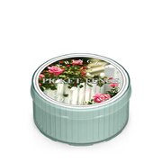 Mirisna svijeća Kringle Candle Picket Fence (35 g)