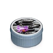Kringle Candle Spa dnevna mirisna svijeća (35 g)