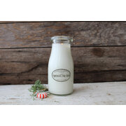MILKHOUSE CANDLE Mirisna svijeća Peppermint Pine Needle MILKBOTTLE (227 g)