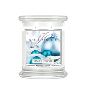 Mirisna svijeća Kringle Candle Tinsel & Thyme medium 2 fitilja (411 g)