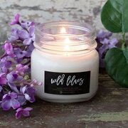 MILKHOUSE CANDLE Wild Lilacs mirisna svijeća Farmhouse Jar (198 g)