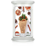 Kringle Candle Cypress & Cinnamon velika mirisna svijeća s 2 fitilja (624 g)